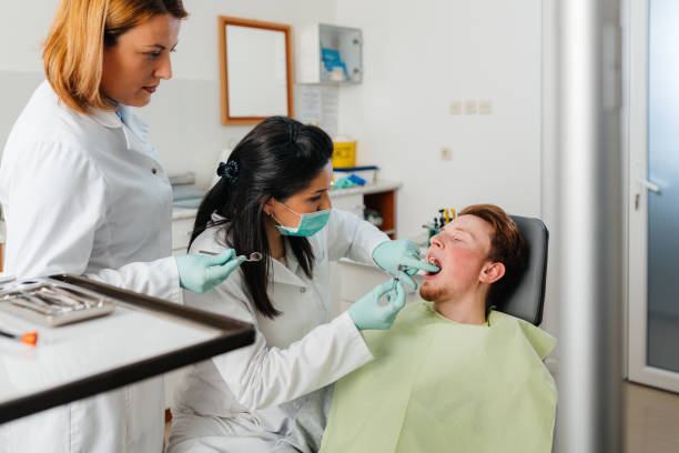 Best Emergency Root Canal Treatment in Arden Arde, CA